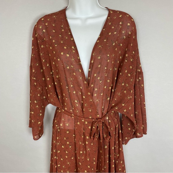 Forever 21 Floral Kimono Robe Semi-Sheer Size Medium Brown Belted Yellow Roses - Picture 4 of 10